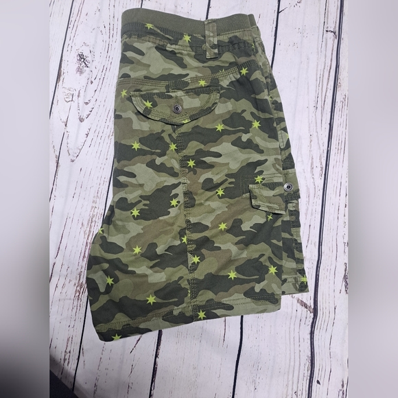 Style & Co Zig Zago Cargo Shorts-18 - Picture 2 of 8